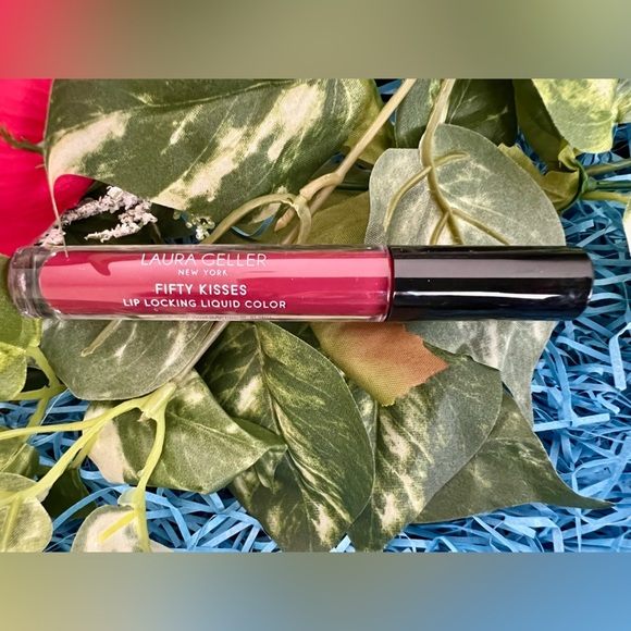 New Laura Geller Fifty Kisses Lip Locking Liquid Color in Makeout Merlot - Picture 5 of 5